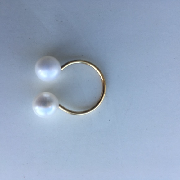 Pearl Ring - Picture 3 of 3